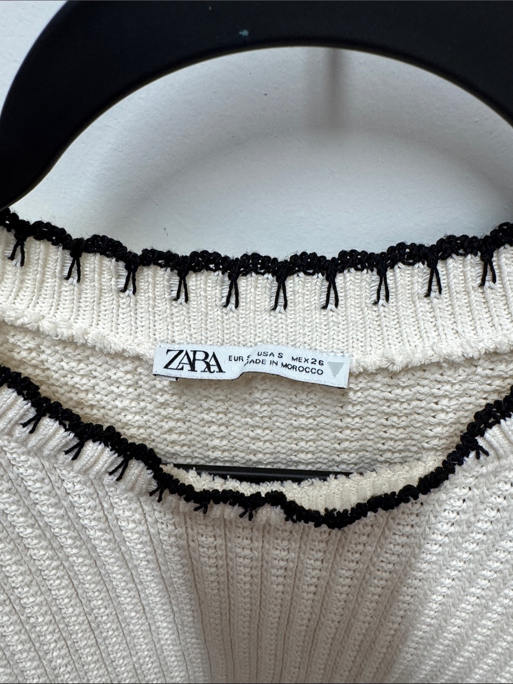 Zara Cream Cropped Knit Top with Black Trim S - Picture 5 of 6